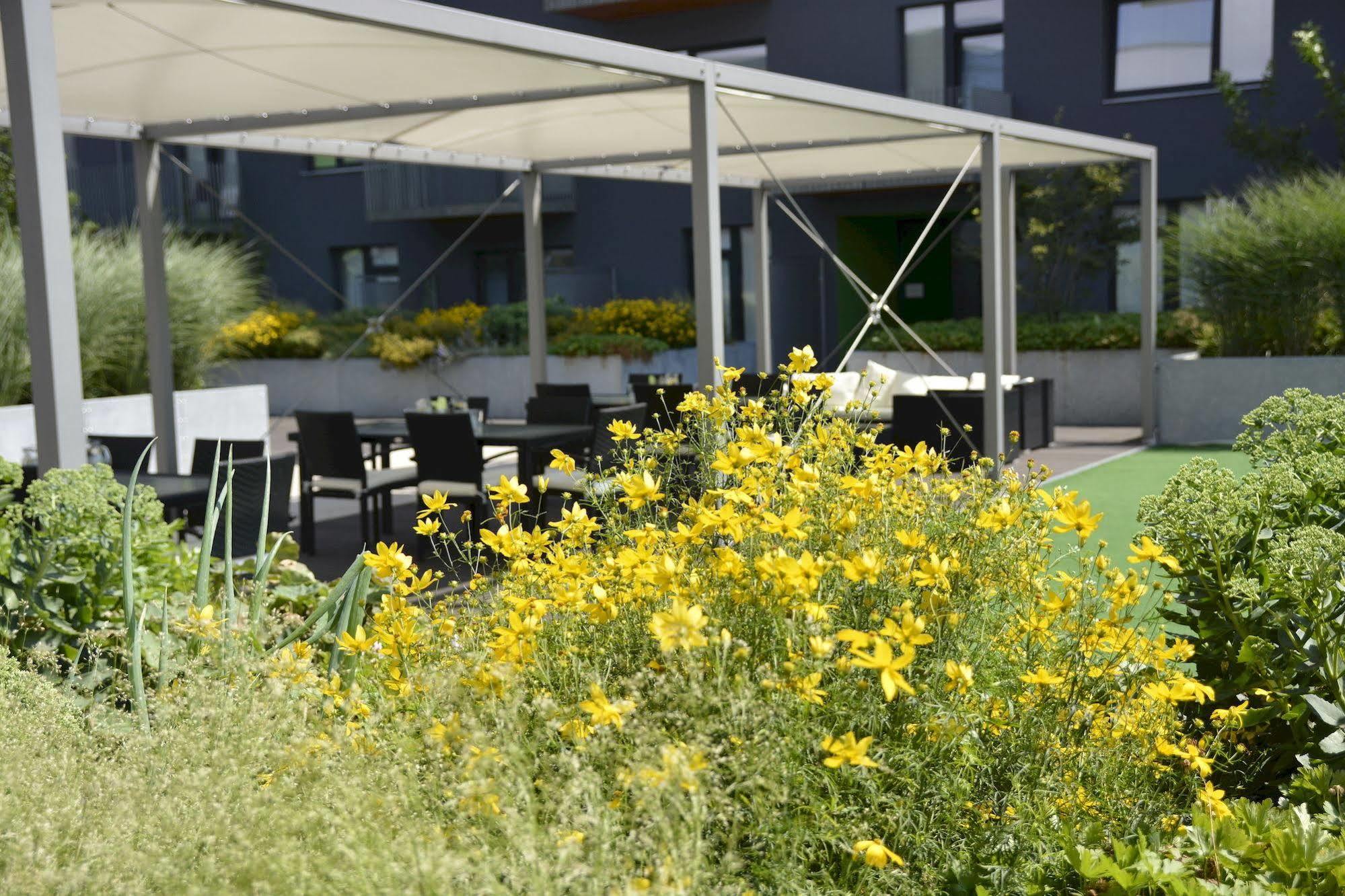 Campea Aparthotel Brno Exterior foto